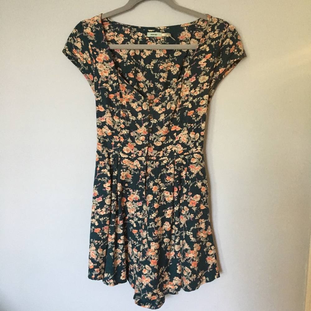 KIMCHI BLUE (UO) • Floral Romper - Picture 4 of 8
